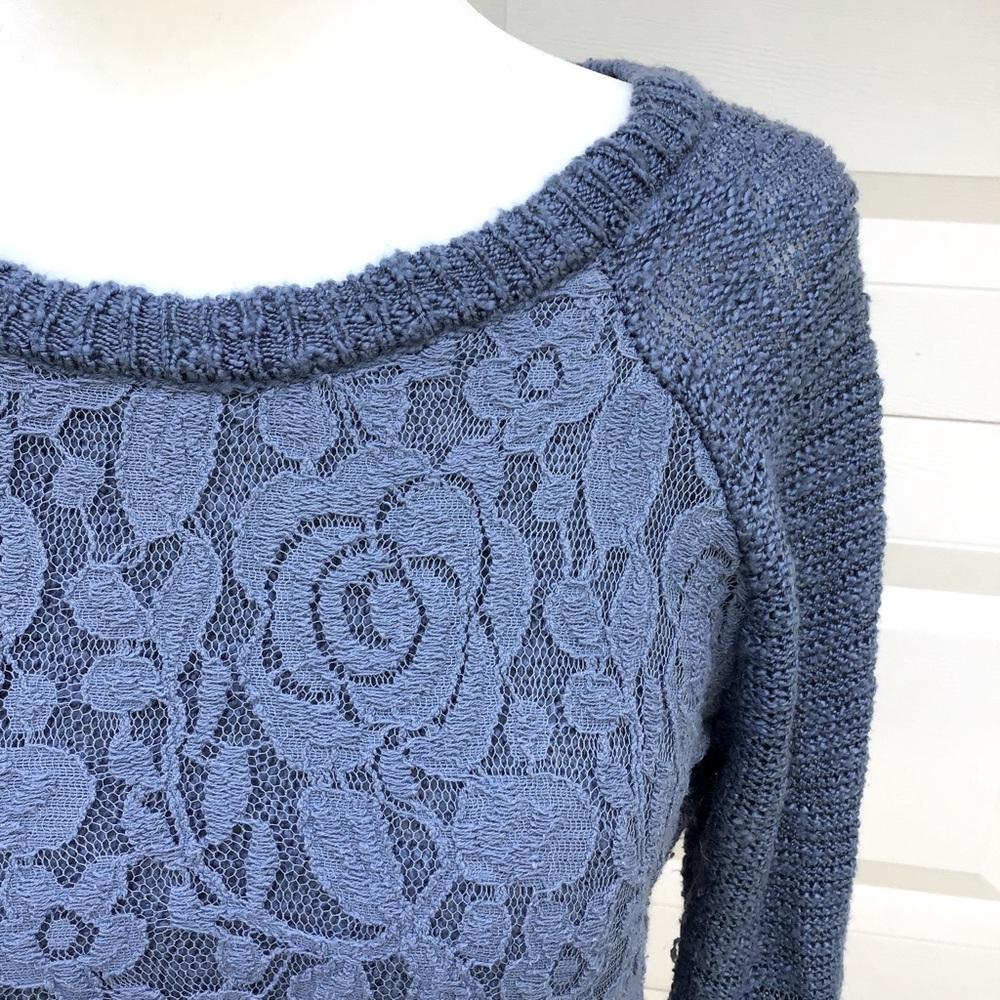Freshman 1996 Sweater Womens Sz Small Lace Front Steel Blue Floral Pullover